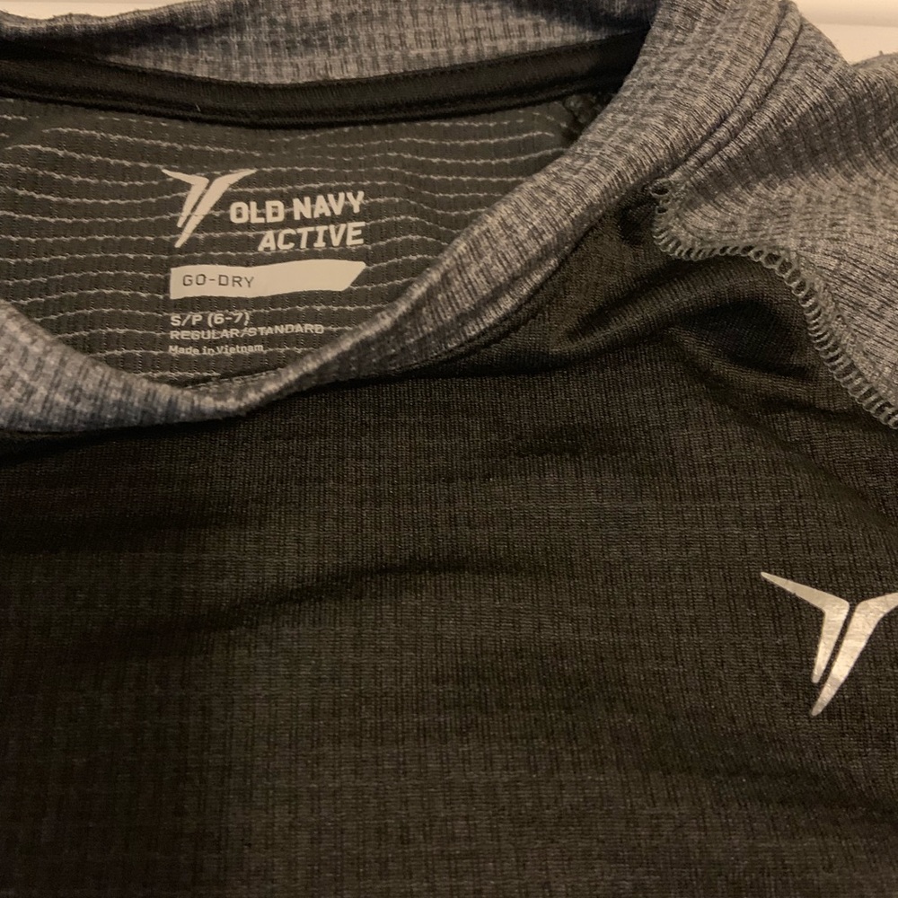 Old Navy long sleeve boys top.